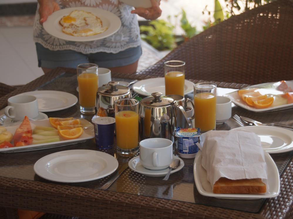 Frühstück im Hotel Cabanes des Anges