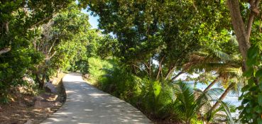 Creole - La Digue con barca e bicicletta - Visita di un'intera giornata