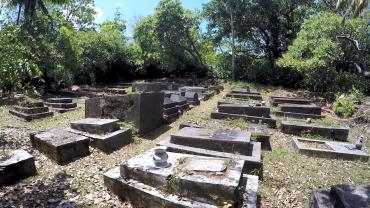 Friedhof auf der Spitze von Cerf Island